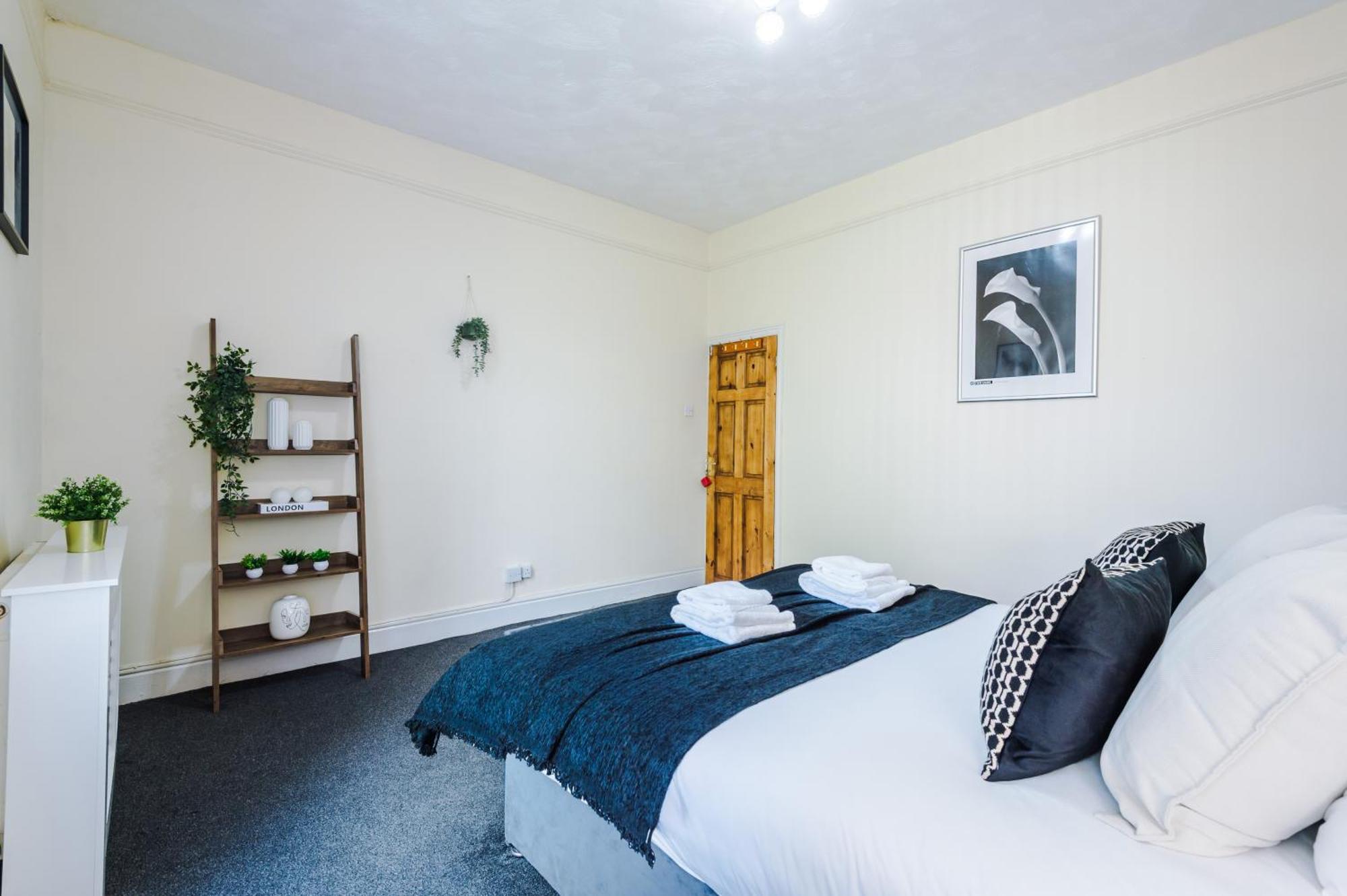 Cosy 3Bd Holiday Home, Sleeps 8, Ideal For Family And Groups, Nr Coop Live & Etihad, Free Parking * Manchester